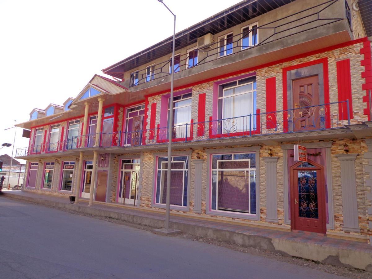 Şǝki Tubram S Ailəvi Qonaq Evi Bed & Breakfast エクステリア 写真