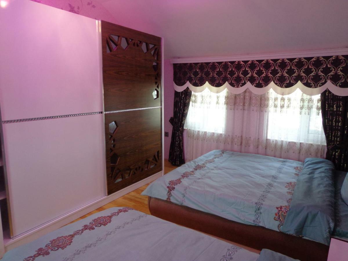 Şǝki Tubram S Ailəvi Qonaq Evi Bed & Breakfast エクステリア 写真