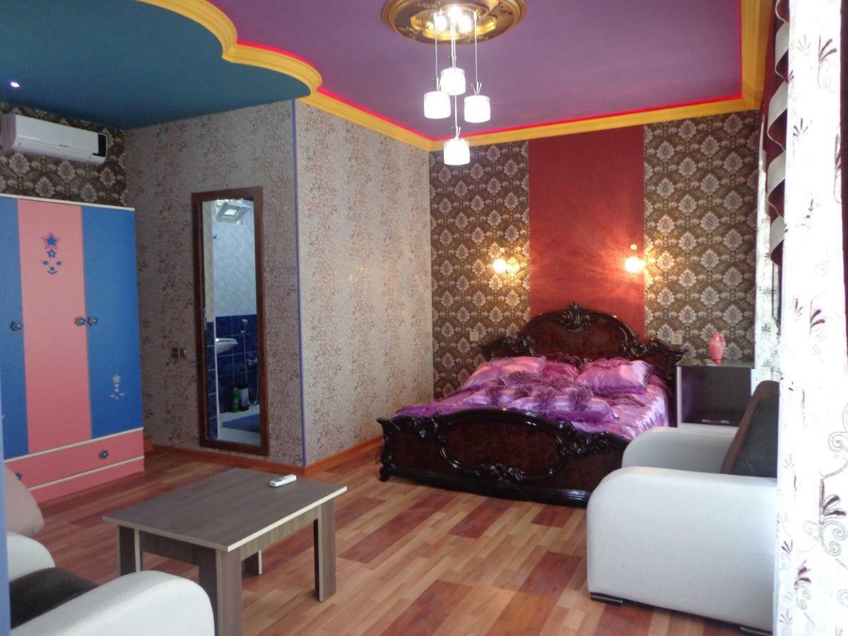 Şǝki Tubram S Ailəvi Qonaq Evi Bed & Breakfast エクステリア 写真