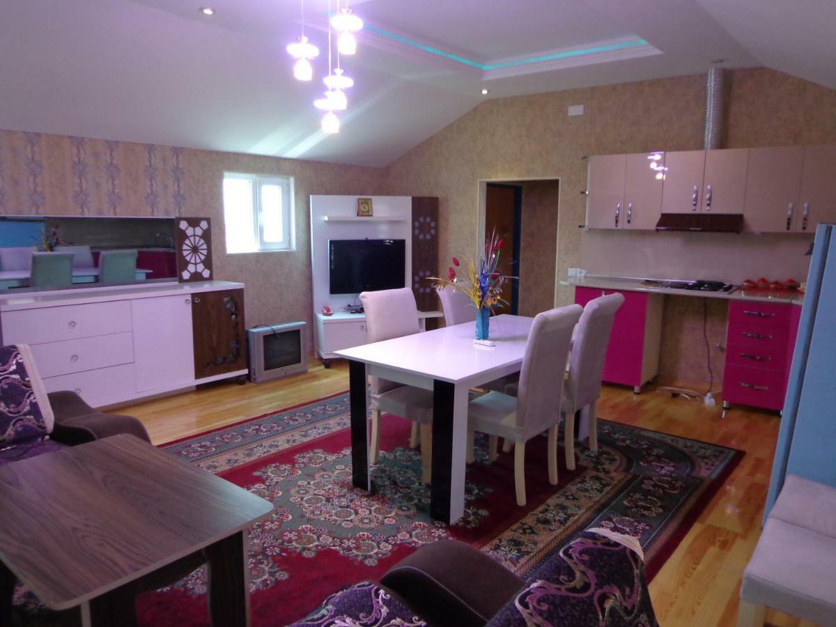 Şǝki Tubram S Ailəvi Qonaq Evi Bed & Breakfast エクステリア 写真